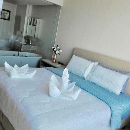 The Pine Hua Hin Apartamento Exterior foto