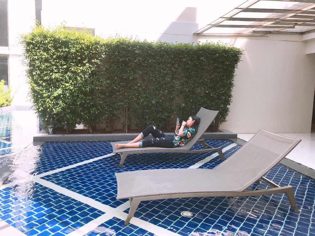The Pine Hua Hin Apartamento Exterior foto
