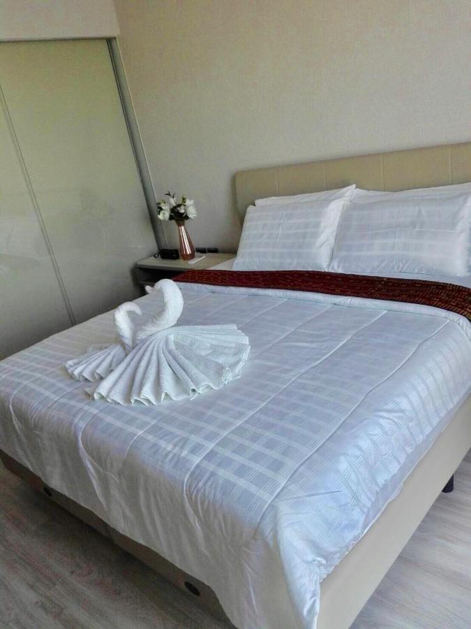 The Pine Hua Hin Apartamento Exterior foto